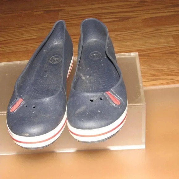 CROCS Red White Blue Slip-On Comfort Flat Shoes Size W 10 - Picture 2 of 4